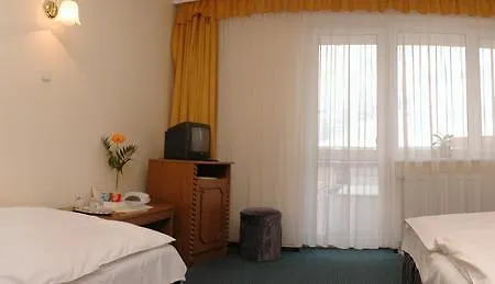 Kincsem Wellness 3*